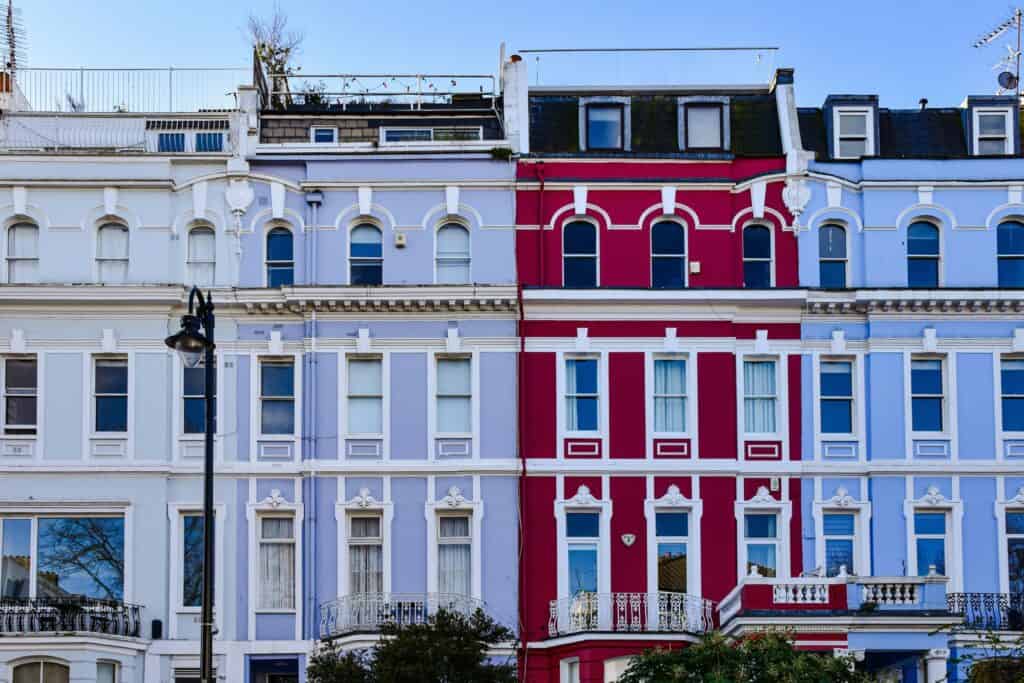 Huge colourful houses in Notting Hill