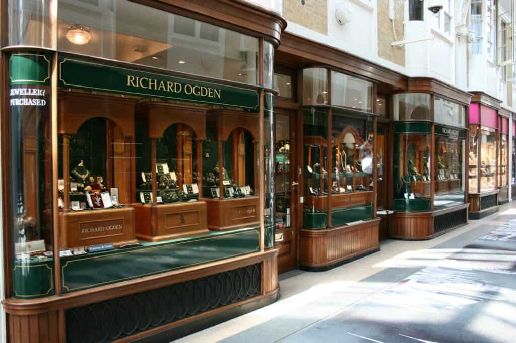 In front of a jewellery shop